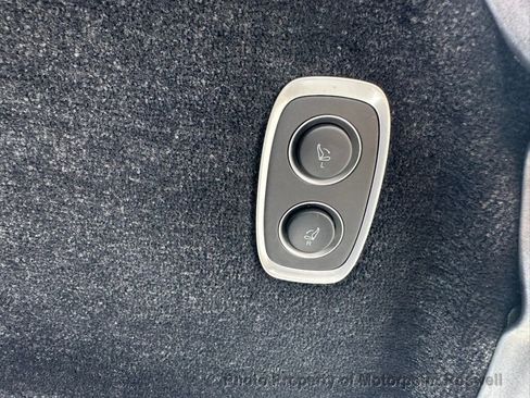 Used 2023 Aston Martin DBX AWD image 34