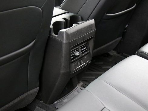 New 2026 GMC Canyon Elevation w/ Convenience Package image 15