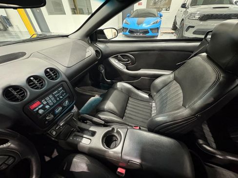 Used 2001 Pontiac Firebird Trans Am RWD image 31