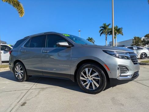 Used 2023 Chevrolet Equinox Premier image 2
