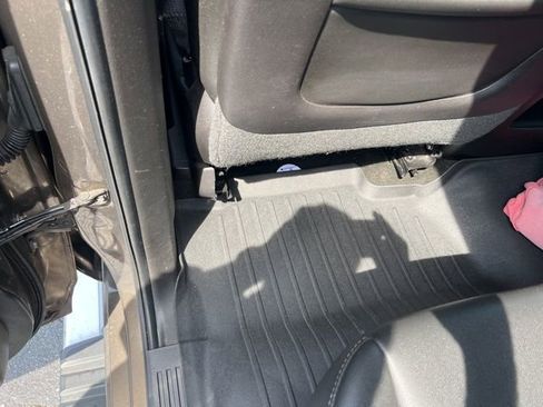 Used 2014 GMC Sierra 1500 SLT w/ SLT Crew Cab Value Package image 36