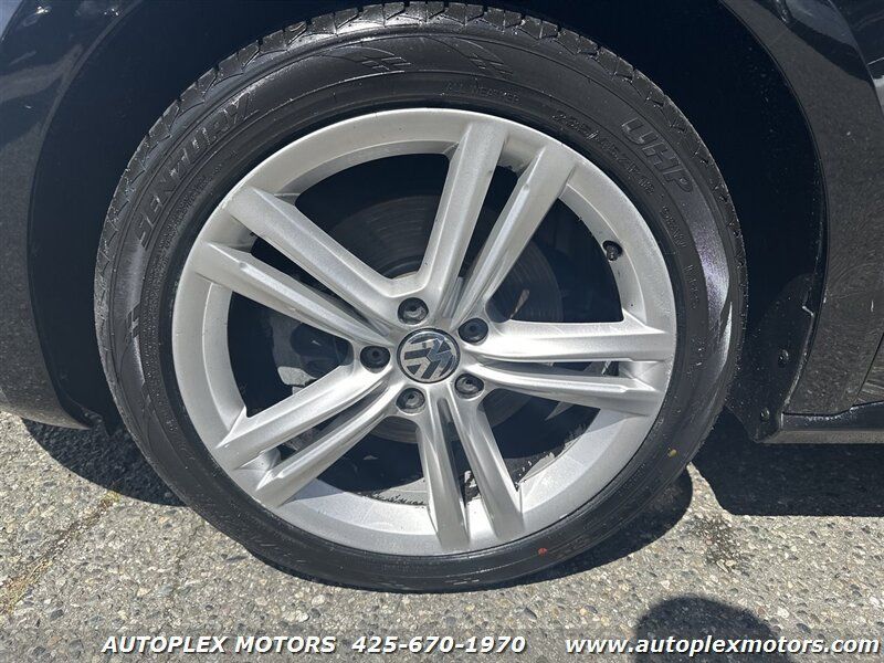 Used 2013 Volkswagen Passat TDI SEL Premium FWD image 28