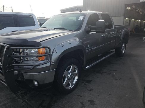 Used 2014 GMC Sierra 2500 SLE w/ Texas Edition image 6