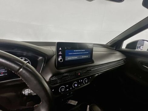 Certified 2026 Honda HR-V Sport image 9