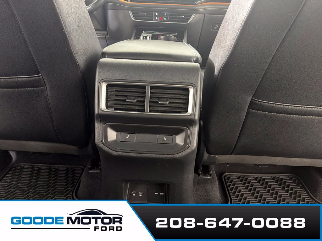 Used 2024 Volkswagen Atlas Cross Sport SEL R-Line AWD/4WD image 20