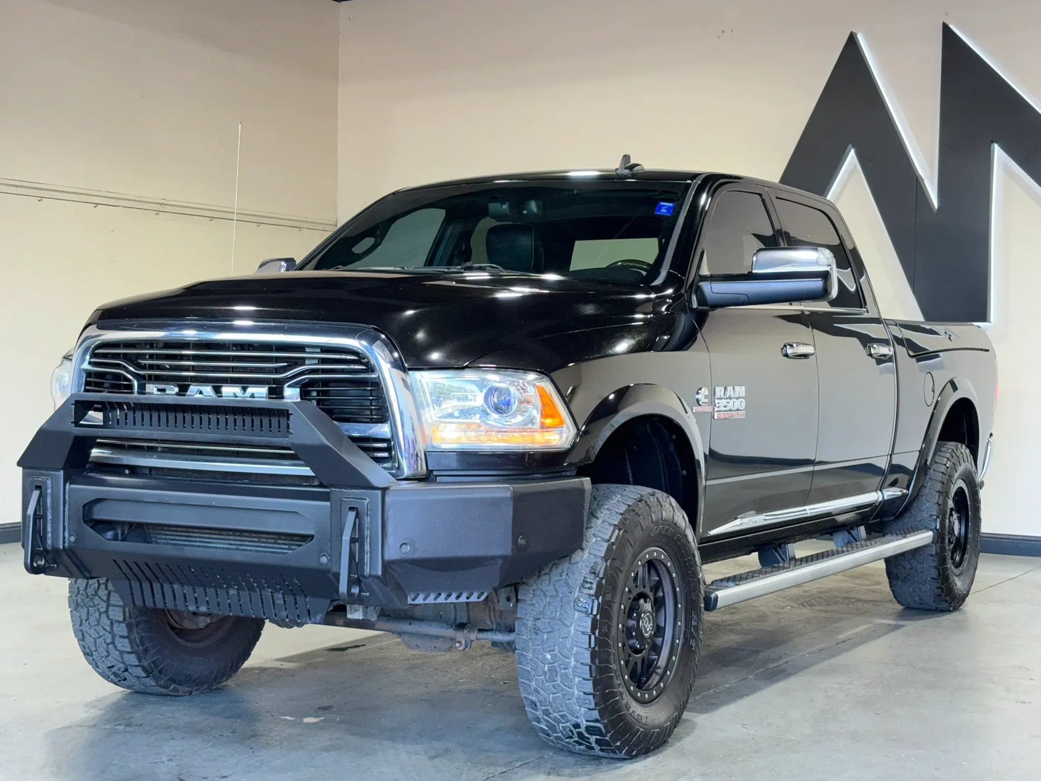 Used 2016 RAM 3500 Laramie Longhorn AWD/4WD image 1
