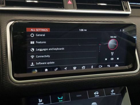 Used 2019 Land Rover Range Rover Velar S AWD/4WD image 18