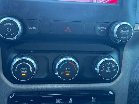 Used 2020 RAM 2500 Big Horn w/ Level 1 Equipment Group AWD/4WD image 35
