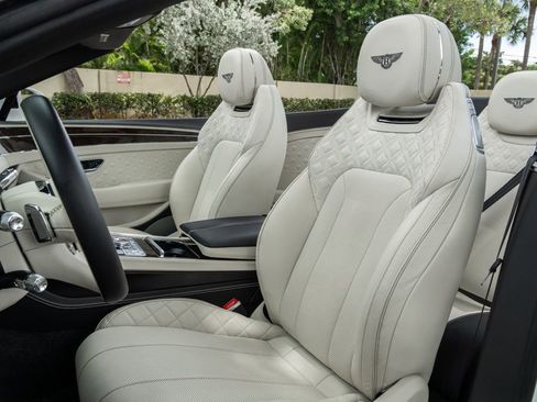 Used 2023 Bentley Continental GT Azure AWD/4WD image 15