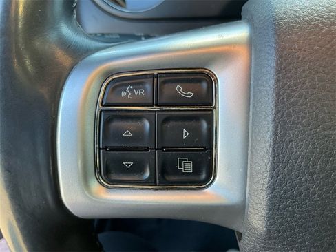 Used 2013 Dodge Challenger R/T image 27