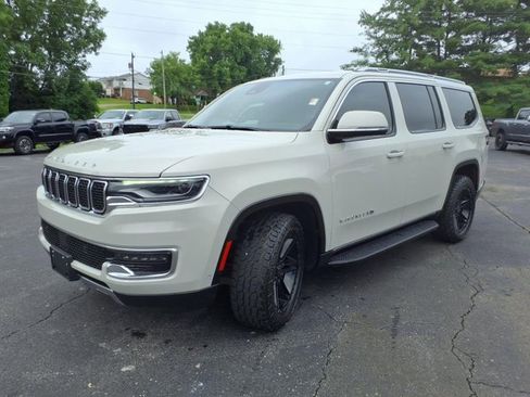 Used 2022 Jeep Wagoneer Series III w/ Flexible Seating Group image 20