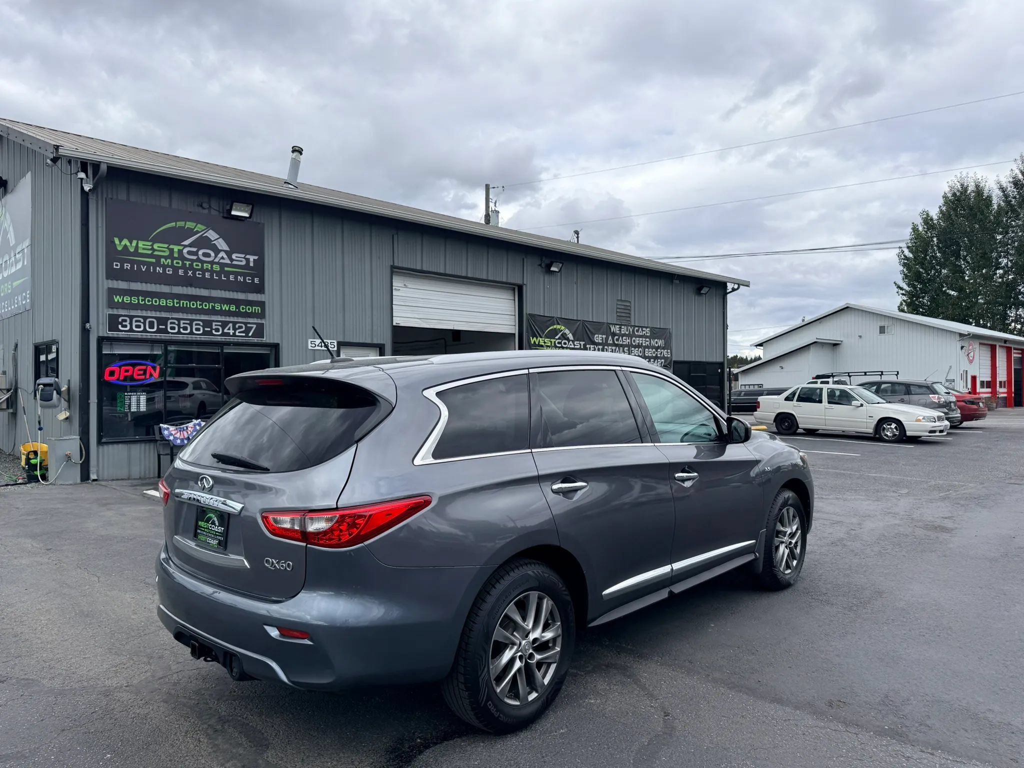 Used 2015 INFINITI QX60 Luxe AWD/4WD image 7