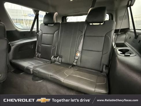 Used 2018 Chevrolet Suburban Premier RWD image 35