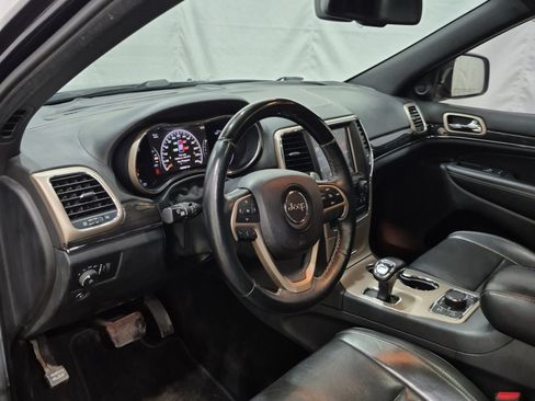 Used 2014 Jeep Grand Cherokee Overland w/ Mopar Chrome Edition Group image 10