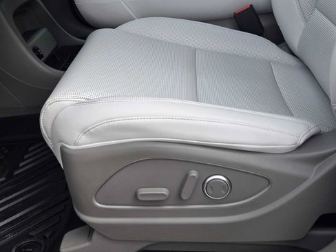 Certified 2026 Hyundai Palisade SEL FWD image 22