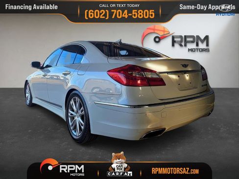 Used 2012 Hyundai Genesis 5.0 image 23
