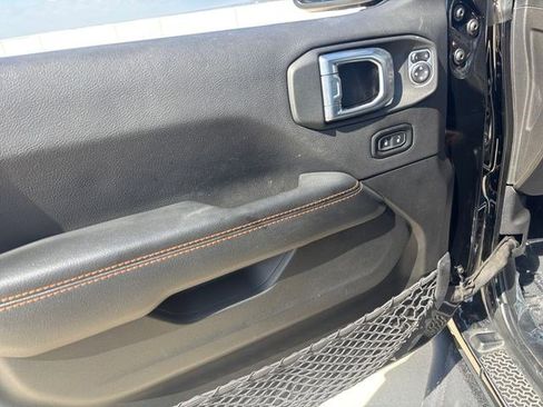 Used 2022 Jeep Gladiator Mojave w/ LED Lighting Group image 12