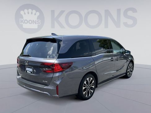 Used 2025 Honda Odyssey Elite image 7
