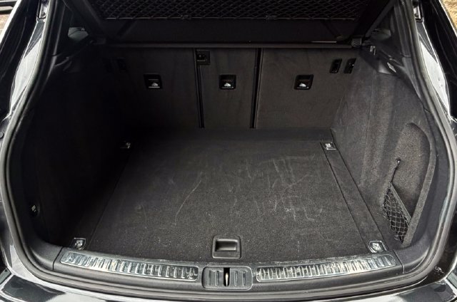 Used 2023 Porsche Macan AWD/4WD image 39