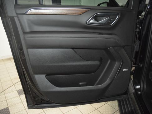 Used 2024 Chevrolet Suburban High Country w/ Max Trailering Package AWD/4WD image 45