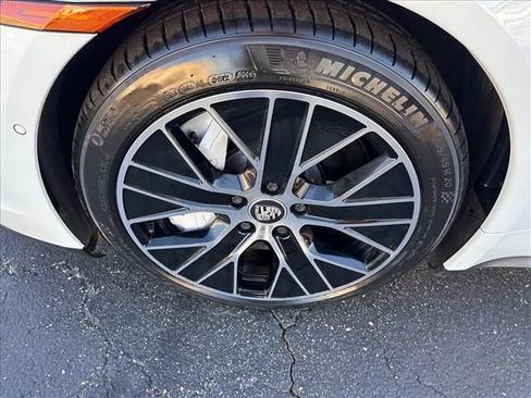 Used 2020 Porsche Taycan 4S image 15