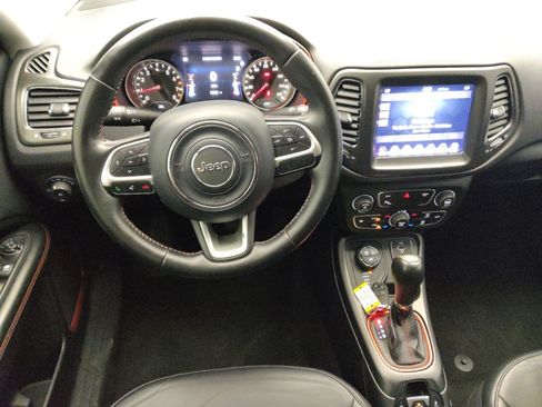 Used 2018 Jeep Compass Trailhawk w/ Safe & Security Group AWD/4WD image 22
