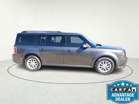 Used 2019 Ford Flex SE image 8