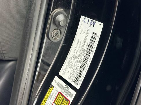 Used 2016 Toyota Tacoma TRD Sport image 34