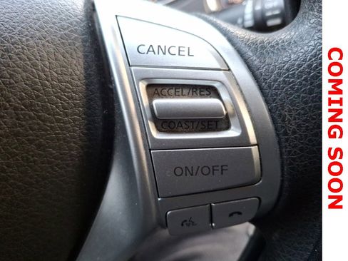 Used 2016 Nissan Rogue SV image 11