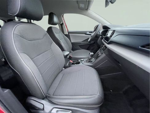 Used 2022 Volkswagen Taos SE image 21