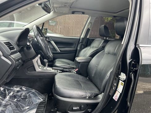 Used 2014 Subaru Forester 2.5i Touring w/ Popular Package #2 image 9