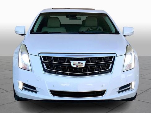 Used 2016 Cadillac XTS Luxury w/ Driver Awareness Package image 3
