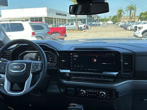 Certified 2023 GMC Sierra 1500 SLT w/ SLT Premium Package AWD/4WD image 25