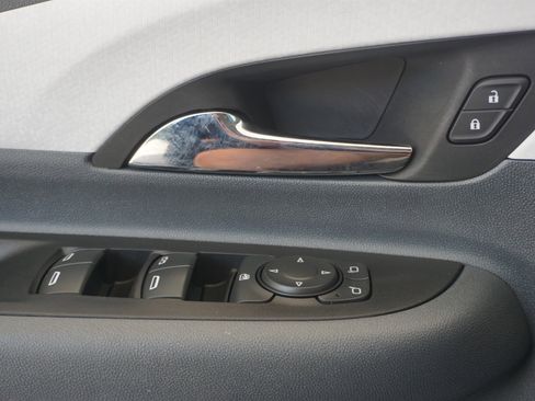 Used 2020 Chevrolet Bolt LT image 15