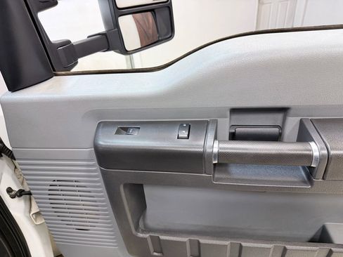 Used 2016 Ford F350 XL w/ Power Equipment Group image 28