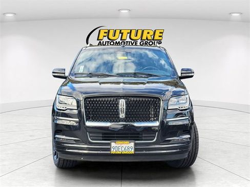 Used 2022 Lincoln Navigator L Reserve image 4