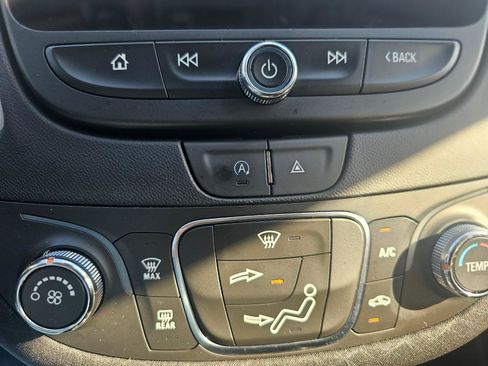 Used 2023 Chevrolet Malibu LS image 41