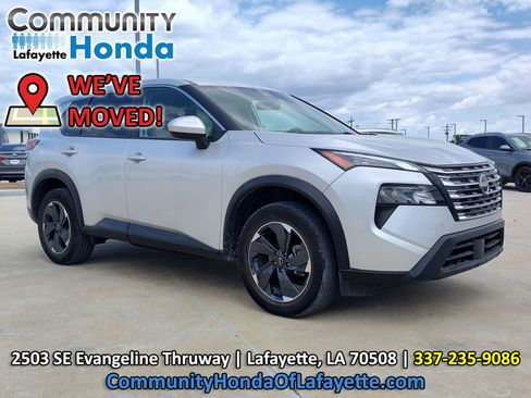 Used 2024 Nissan Rogue SV FWD image 15