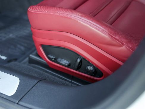 Certified 2023 Porsche Panamera 4S image 15