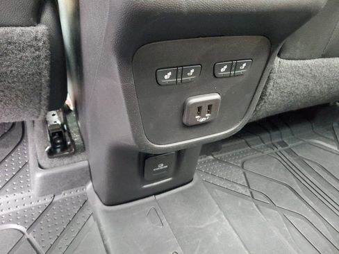 Certified 2023 Chevrolet Equinox Premier image 11