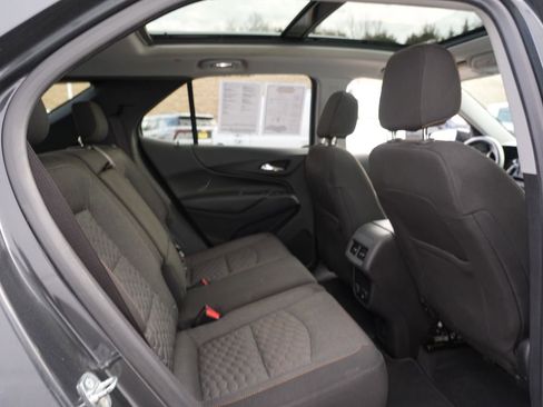 Used 2018 Chevrolet Equinox LT w/ Sun & Infotainment Package image 27