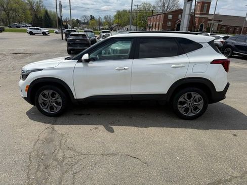 Used 2024 Kia Seltos S image 4