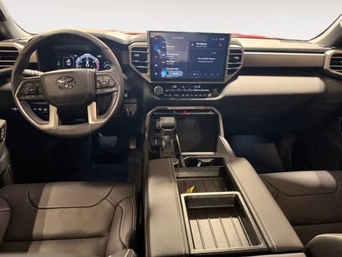 Used 2026 Toyota Tundra Limited AWD/4WD image 11
