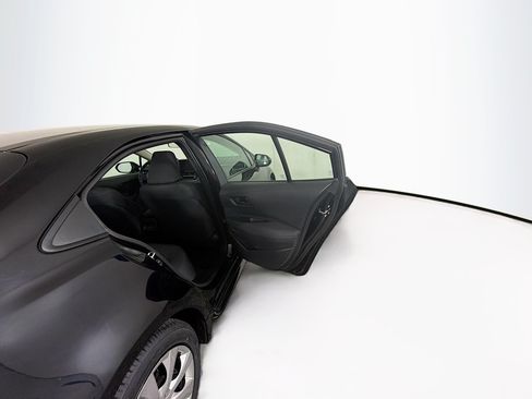Used 2025 Toyota Corolla LE FWD image 27