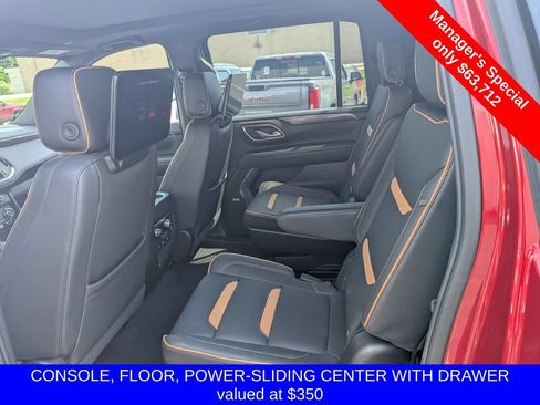Used 2024 GMC Yukon XL AT4 w/ Technology Package AWD/4WD image 10