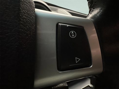 Used 2008 Dodge Nitro R/T image 16