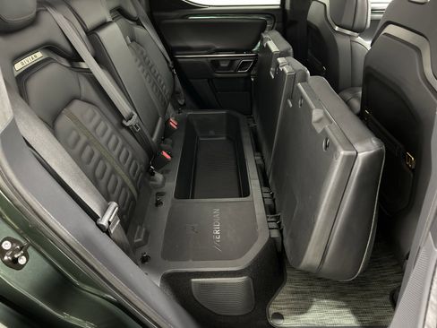 Used 2022 Rivian R1T Adventure AWD/4WD image 24