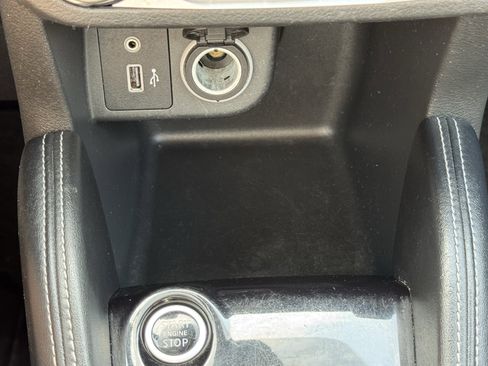 Used 2020 Nissan Kicks SR image 21