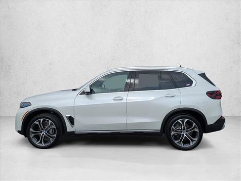 New 2026 BMW X5 sDrive40i w/ Climate Comfort Package image 5