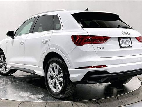 Certified 2025 Audi Q3 2.0T Premium w/ Convenience Package image 11